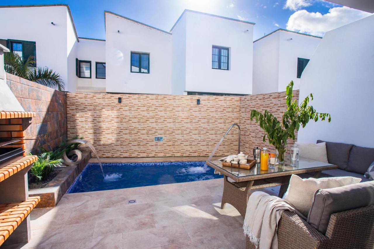 Casa Evelyn Piscina Climatizada Villa Playa Blanca  Exterior photo